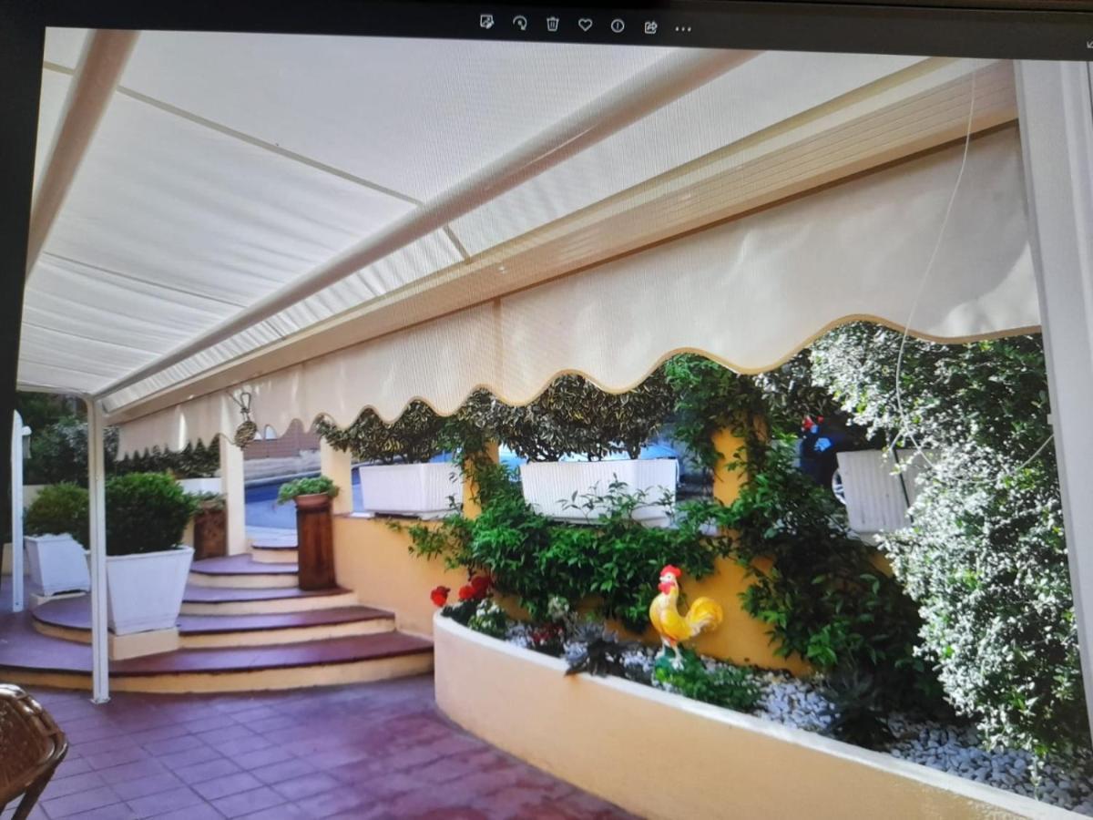 Le Camere Sul Porto Palau Luaran gambar